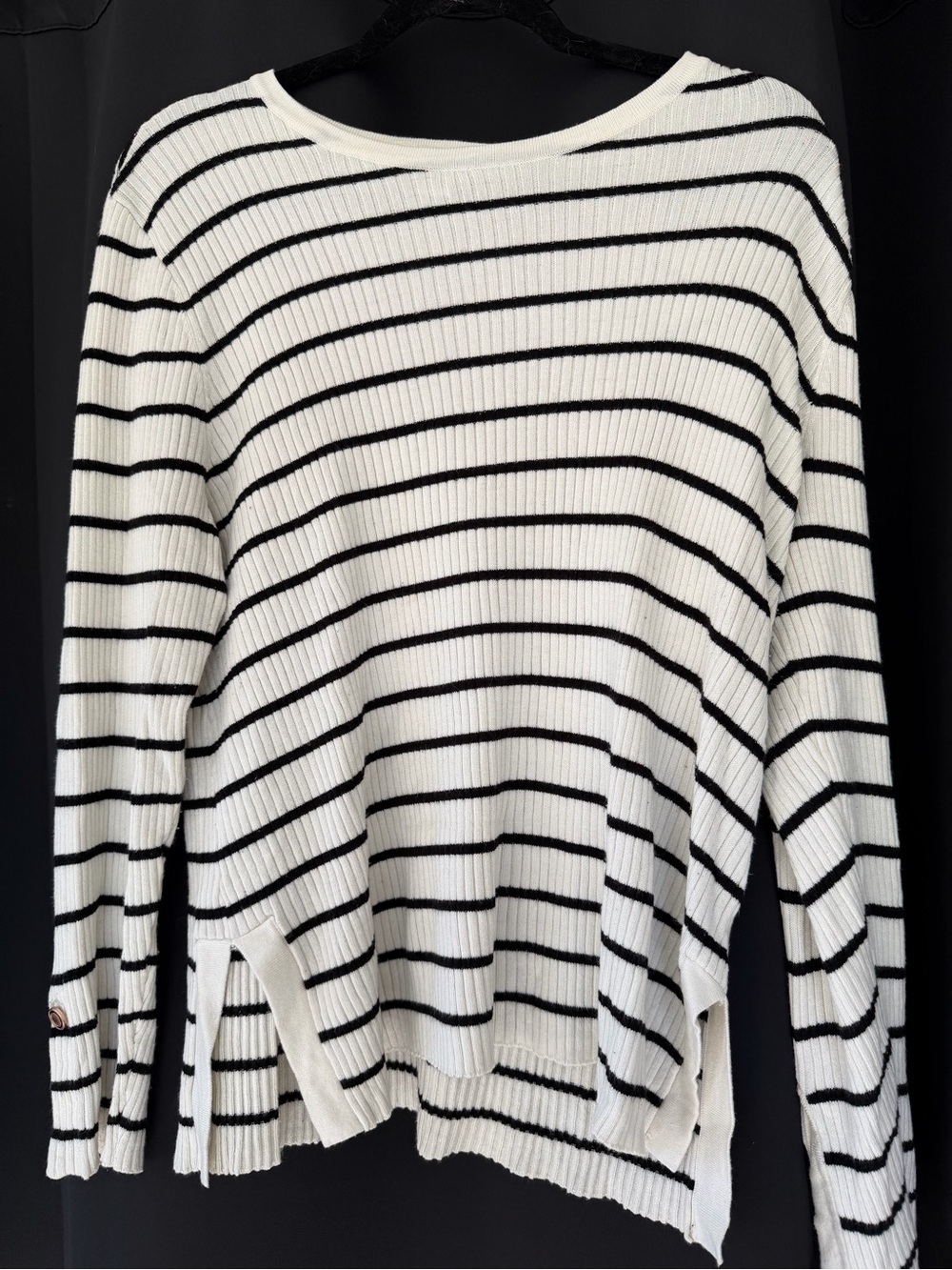 Liz Claiborne White and Black Striped Crewneck Sweater - Picture 1 of 6
